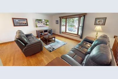 1201 S 10th Street, Saint Charles, IL 60174 - Photo 7