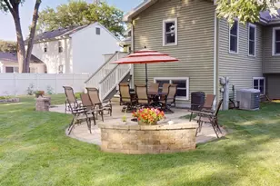 1201 S 10th St, Saint Charles, IL 60174 - Photo 25