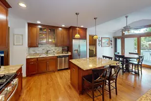 1201 S 10th St, Saint Charles, IL 60174 - Photo 3