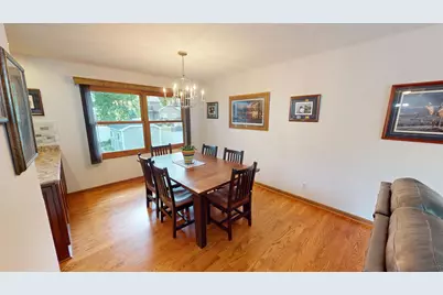 1201 S 10th Street, Saint Charles, IL 60174 - Photo 5