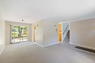 440 Manor Dr, Peotone, IL 60468 - Photo 3