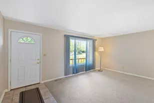 440 Manor Dr, Peotone, IL 60468 - Photo 7
