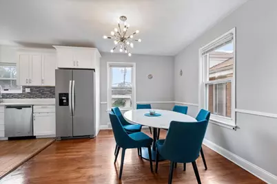 2611 W Jarlath Street, Chicago, IL 60645 - Photo 7