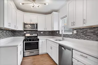 2611 W Jarlath Street, Chicago, IL 60645 - Photo 5