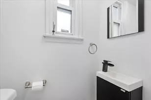 2611 W Jarlath St, Chicago, IL 60645 - Photo 13
