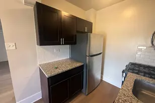 6748 N Ashland Ave, Chicago, IL 60626 - Photo 3