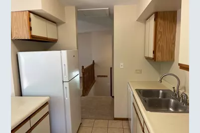 352 College Street, Crystal Lake, IL 60014 - Photo 9