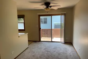 352 College St, Crystal Lake, IL 60014 - Photo 7