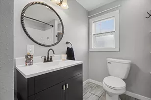 450 John St, Paxton, IL 60957 - Photo 23