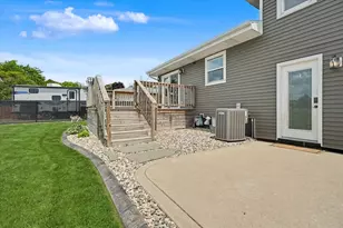 450 John St, Paxton, IL 60957 - Photo 27
