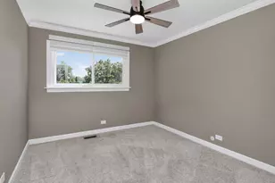 1110 Valley View Dr, Downers Grove, IL 60516 - Photo 19