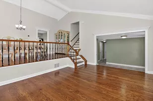 1110 Valley View Dr, Downers Grove, IL 60516 - Photo 5