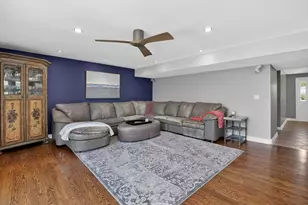 1110 Valley View Dr, Downers Grove, IL 60516 - Photo 13