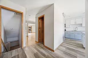 2550 W 112th St, Chicago, IL 60655 - Photo 9