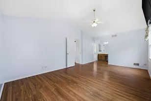 399 Stonewood Cir, Carol Stream, IL 60188 - Photo 19