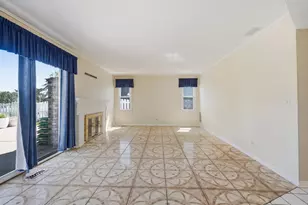 399 Stonewood Cir, Carol Stream, IL 60188 - Photo 9