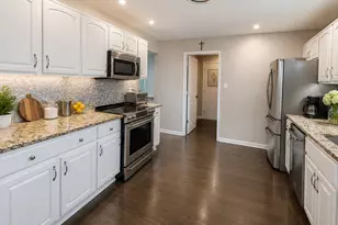 2913 Vimy Ridge Dr, Joliet, IL 60435 - Photo 5