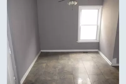 7916 S East End Avenue, Chicago, IL 60617 - Photo 3
