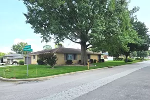 1308 Anderson St, Bloomington, IL 61701 - Photo 5