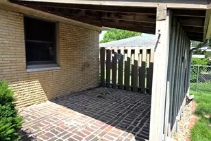 1308 Anderson St, Bloomington, IL 61701 - Photo 15