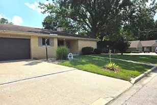 1308 Anderson St, Bloomington, IL 61701 - Photo 3