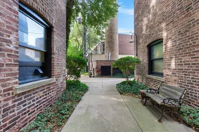 1633 E Hyde Park Boulevard #1D, Chicago, IL 60615 - Photo 15