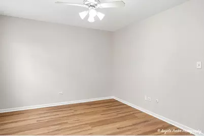 246 Shadowbend Drive, Wheeling, IL 60090 - Photo 15