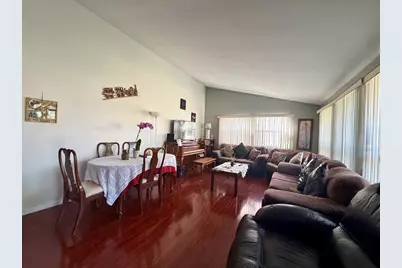 2210 Hermon Avenue, Zion, IL 60099 - Photo 3