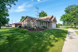 1960 185th St, Lansing, IL 60438 - Photo 27