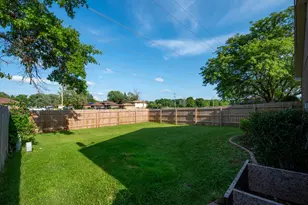 1960 185th St, Lansing, IL 60438 - Photo 33