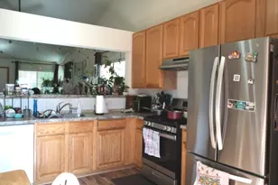 127 W Amberley Dr, Round Lake, IL 60073 - Photo 11