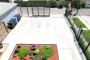 739 N Trumbull Ave, Chicago, IL 60624 - Photo 7