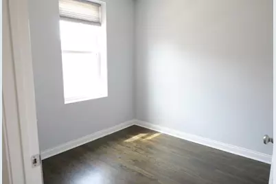 739 N Trumbull Avenue, Chicago, IL 60624 - Photo 11