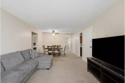 101 Boardwalk Street #2W, Elk Grove Village, IL 60007 - Photo 3