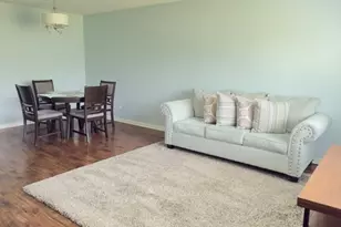 17335 W Maple Ln, Gurnee, IL 60031 - Photo 9