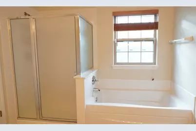 2664 Goldenrod Lane, Glenview, IL 60026 - Photo 17