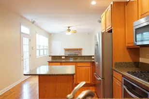 2664 Goldenrod Ln, Glenview, IL 60026 - Photo 5