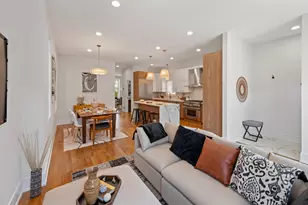 3414 N Hamilton Ave, Chicago, IL 60618 - Photo 17