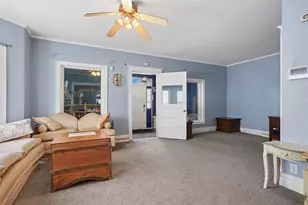 815 Oneida St, Joliet, IL 60435 - Photo 3