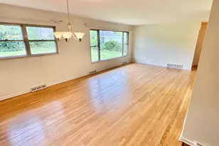 4707 Fairview Ave, Downers Grove, IL 60515 - Photo 7