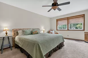 152 Knightsbridge Dr, Mundelein, IL 60060 - Photo 9