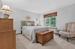 152 Knightsbridge Dr, Mundelein, IL 60060 - Photo 11