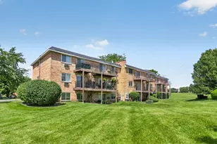 827 W College Blvd, Addison, IL 60101 - Photo 13