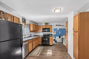 3265 Lockwood Blvd, Lake Geneva, WI 53147 - Photo 7