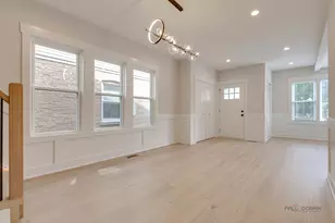 5748 W Eastwood Ave, Chicago, IL 60630 - Photo 9