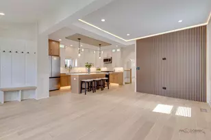 5748 W Eastwood Ave, Chicago, IL 60630 - Photo 21