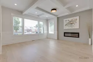 5748 W Eastwood Ave, Chicago, IL 60630 - Photo 5