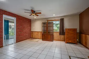 2108 Holly Ct, McHenry, IL 60051 - Photo 13