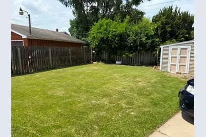 2444 Linden Avenue, Waukegan, IL 60087 - Photo 3
