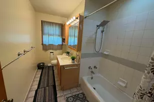 2444 Linden Ave, Waukegan, IL 60087 - Photo 9